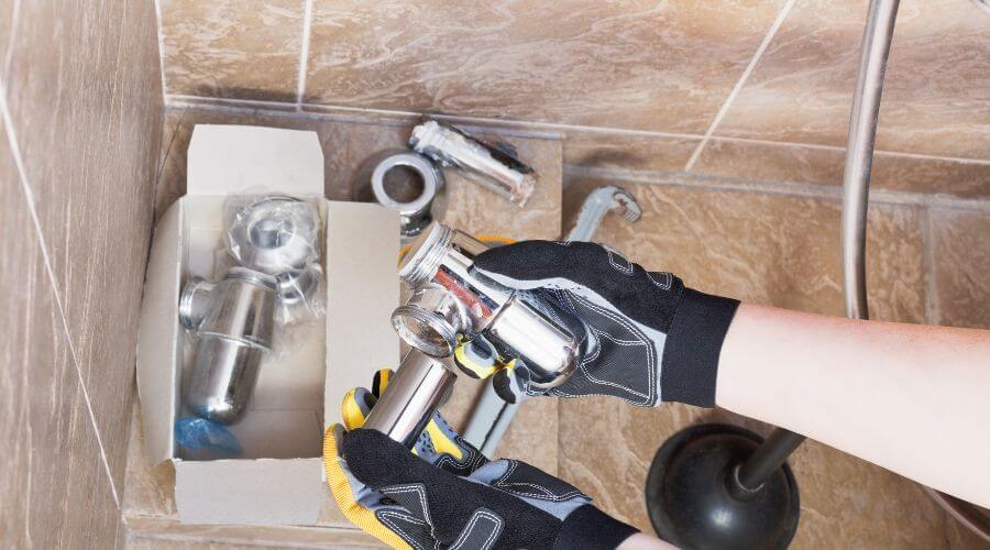 Expert Emergency Roof Repairs services in Mooreville, MS